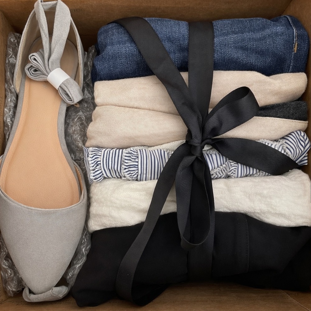 Quiet Luxury Edit™ | Signature Curated Style Box | 5–7 Timeless Capsule Pieces - Picture 4 of 5